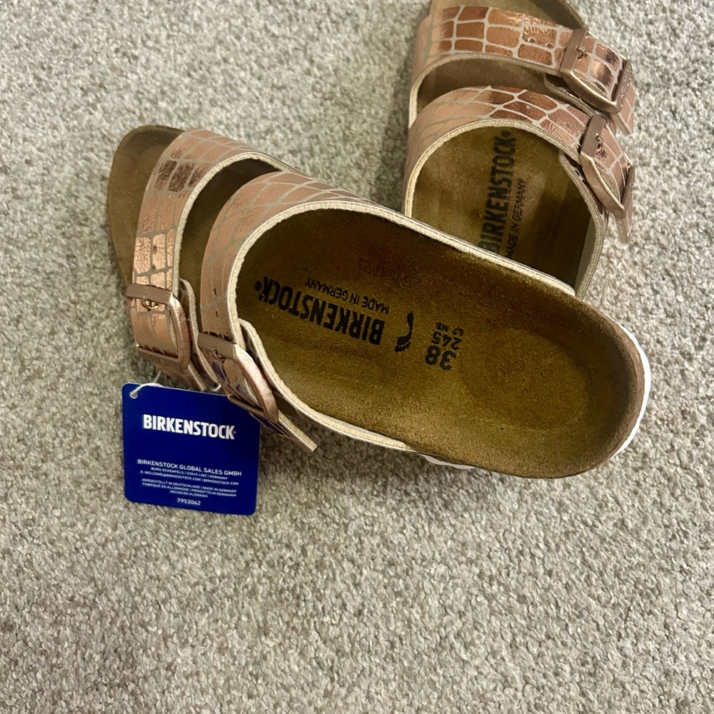 Birkenstock Sandals - Metallic Gold Croc Pattern. Womens 7.5